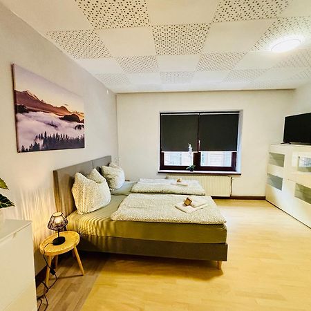 Harmony - Ganzes Appartement 3 Schlafzimmer City Meiningen Exteriér fotografie